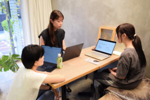 中間FB