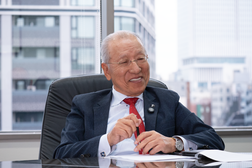 名誉会長さまインタビュー様子